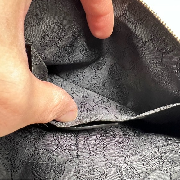 Michael Kors Jet Set Black Pebbled Leather Wristlet Wallet - Picture 5 of 7